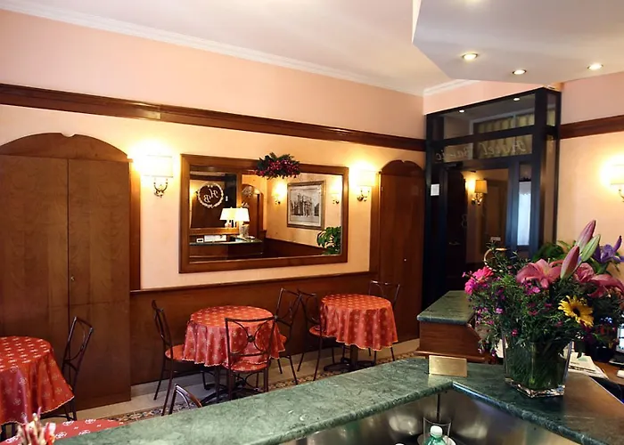 Baltik Otel 2*