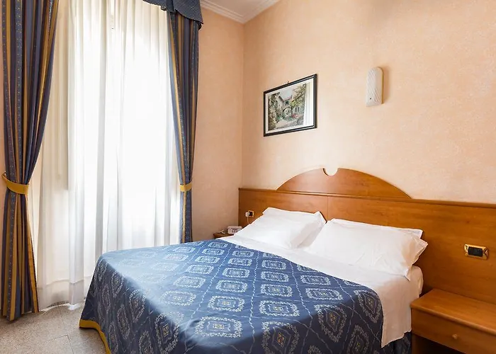 Baltik Otel 2*